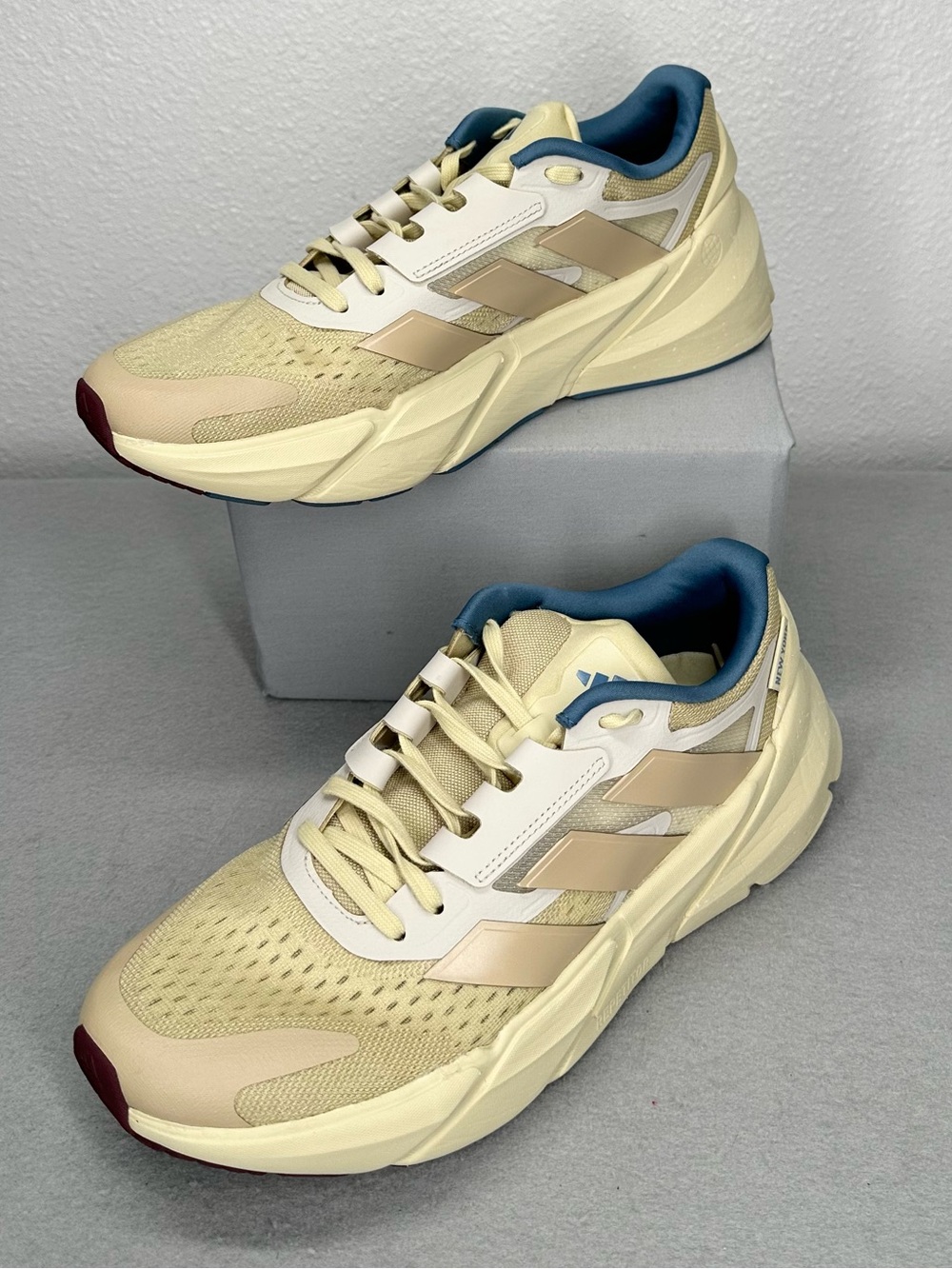 Adidas Adistar 2.0 "New York Together" sneakers